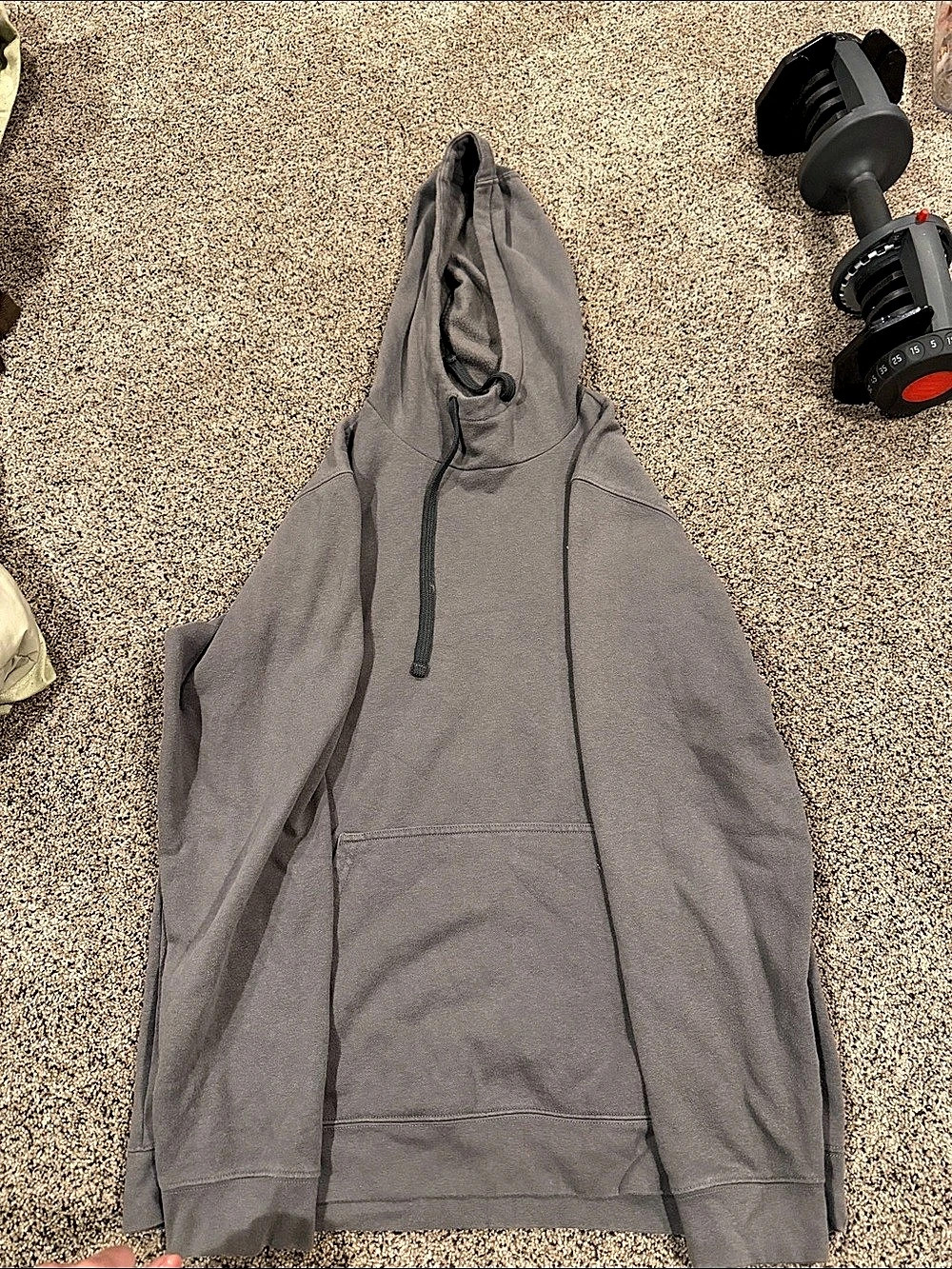 Columbia Men's Gray Hoodie Size Medium. Excellent conditon.